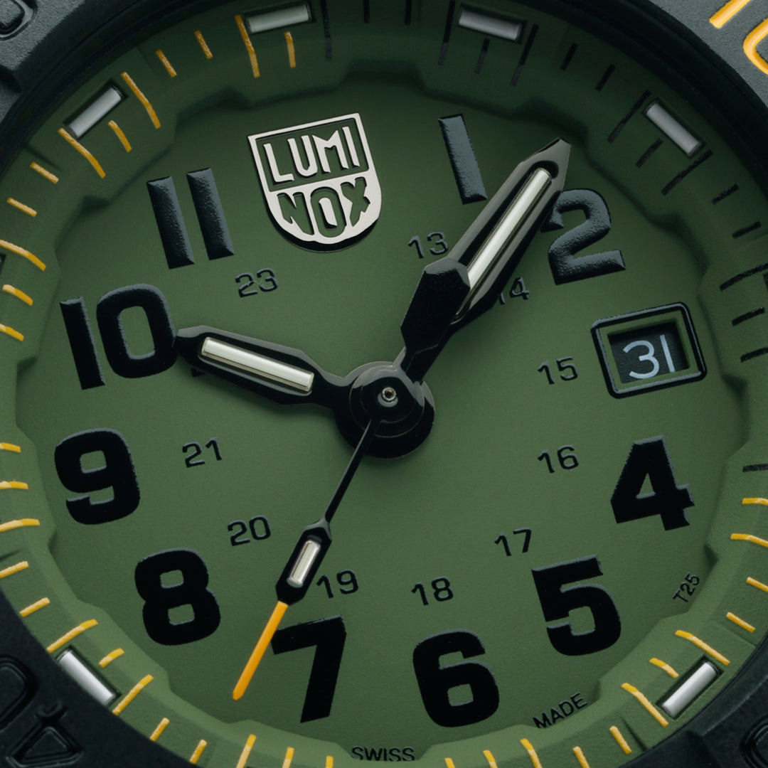 2024年11月11日発売【NEW】Navy SEAL 3500 SERIES Ref.3517.NSF.SET