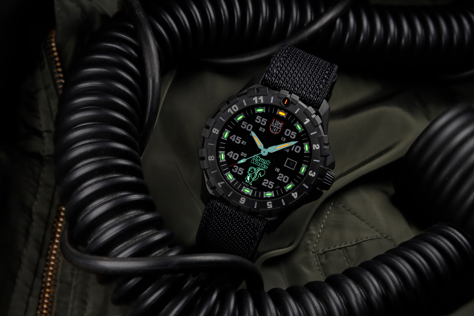 NEW】F-117 - Nighthawk x Skunk Works 6440 SERIES Ref.6442.HERITAGE