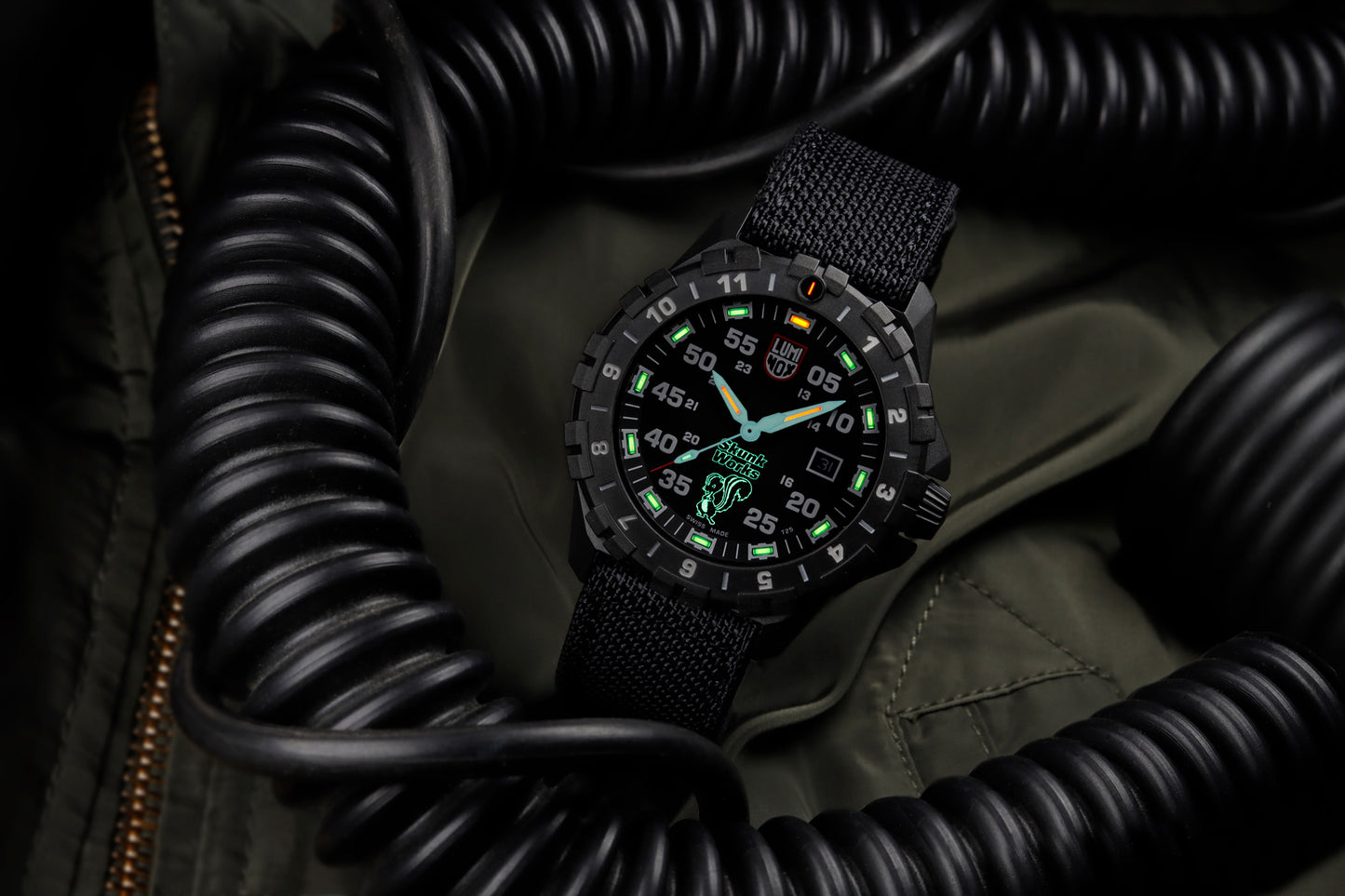 【NEW】F-117 - Nighthawk x Skunk Works  6440 SERIES Ref.6442.HERITAGE.SET