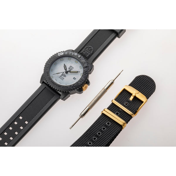 【LIMITED】NAVY SEAL COLORMARK 3050 SERIES Ref.Luminox x NEW ERA 3051 70thAnniversary - メディア 6