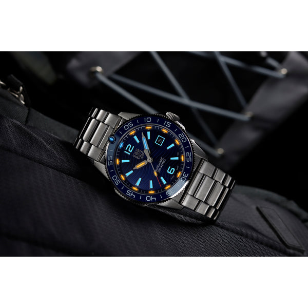 【2024年11月1日(金)発売】PACIFIC DIVER AUTOMATIC 3100 SERIES Ref.3104.AUTOMATIC - メディア 5