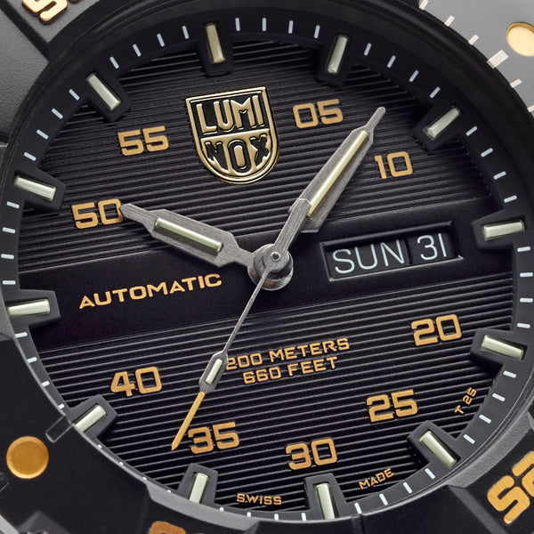 【WORLD LIMITED】MASTER CARBON SEAL AUTOMATIC 3860 SERIES Ref.3865.GOLD.LTD - メディア 3