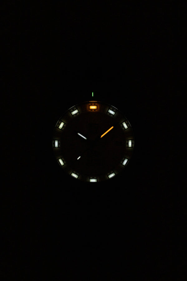 【LIMITED】NAVY SEAL COLORMARK 3050 SERIES Ref.Luminox x NEW ERA 3051 70thAnniversary - メディア 2